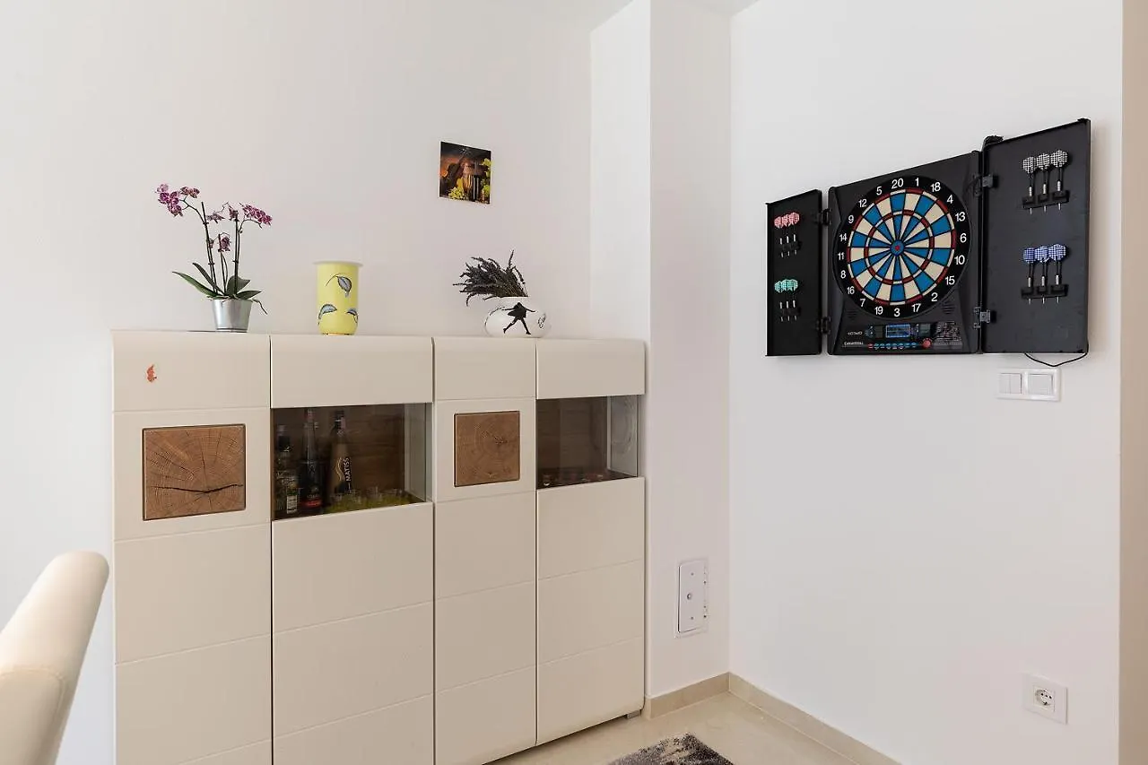 Apartment J&E Medulin 0*,  Hırvatistan