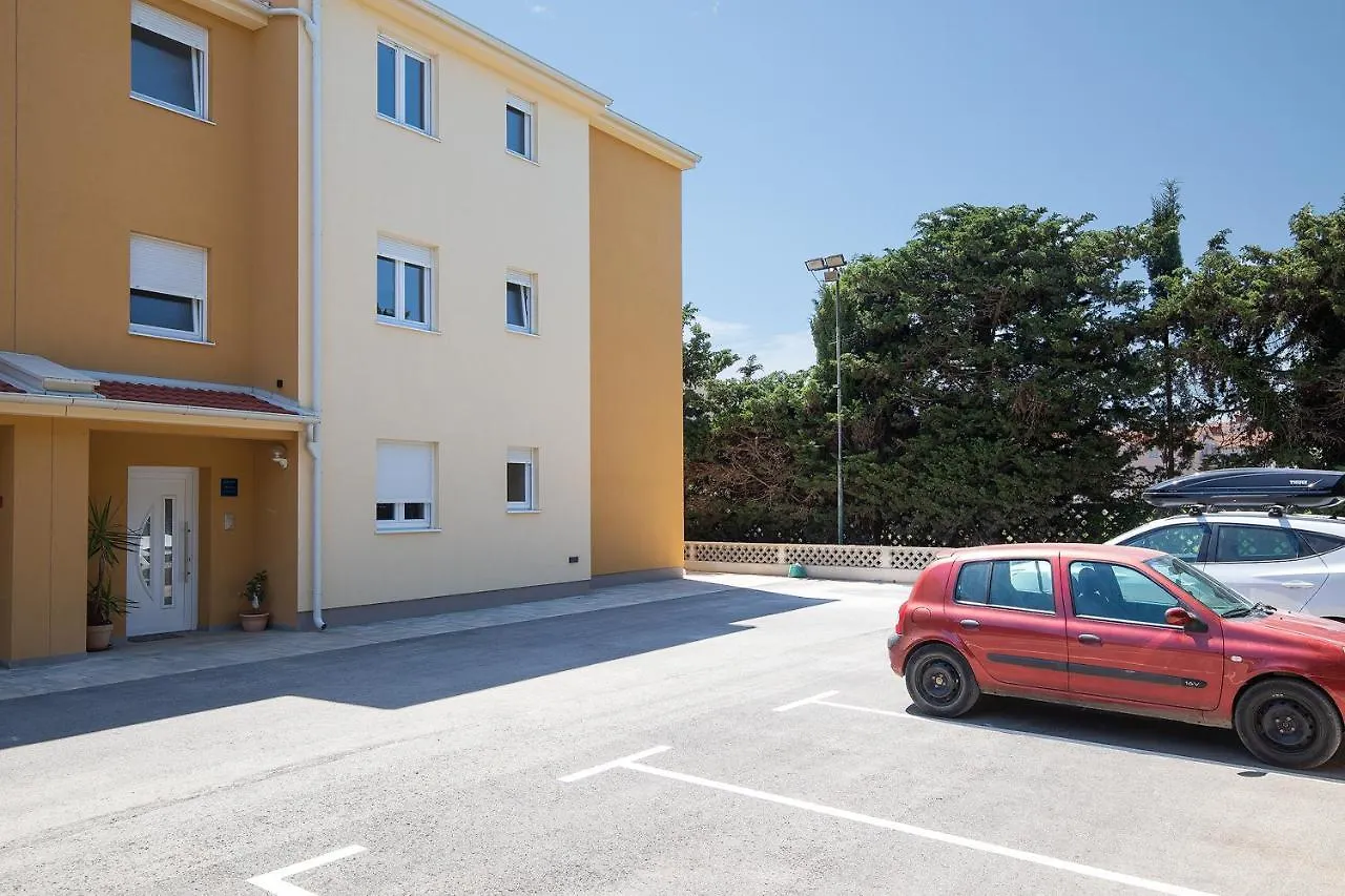 Apartment J&E Medulin